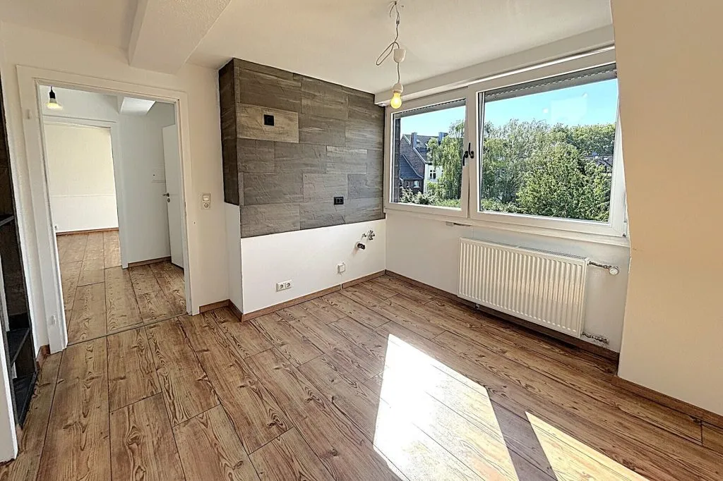 Immobilienangebot - Krefeld - Alle - Renoviertes WG-Zimmer mit EBK in Krefeld Uerdingen
