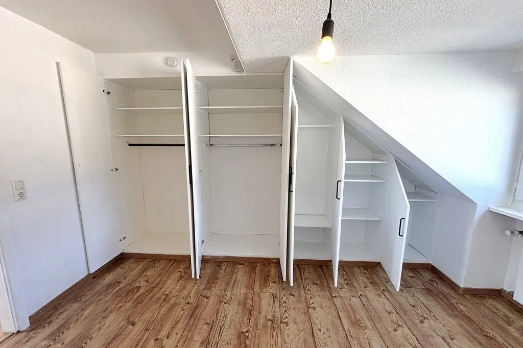 Immobilienangebot - Krefeld - Alle - Renoviertes WG-Zimmer mit EBK in Krefeld Uerdingen